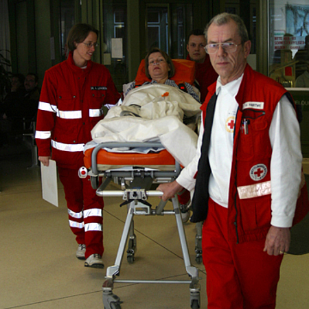 DRK Ankunft Krankenhaus